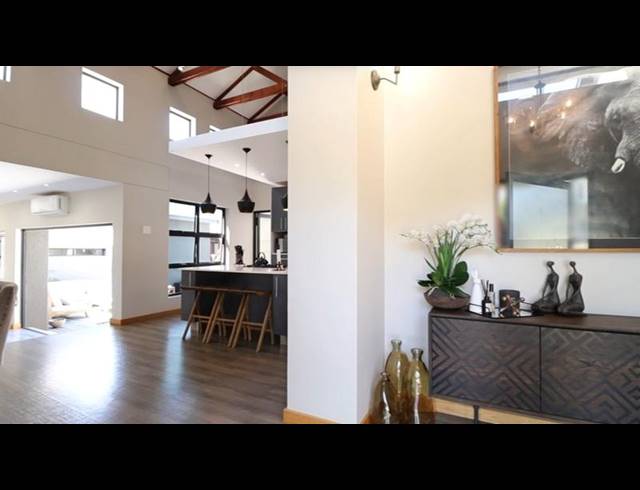 4 BEDROOM HOUSE FOR SALE IN COPPERLEAF ESTATE